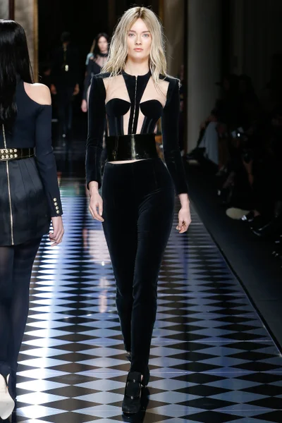 Look 26